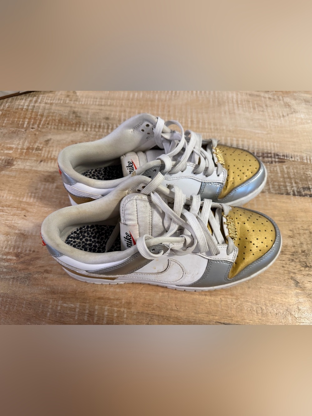 Nike Dunk Low SE "Heirloom" sneakers size 8.5